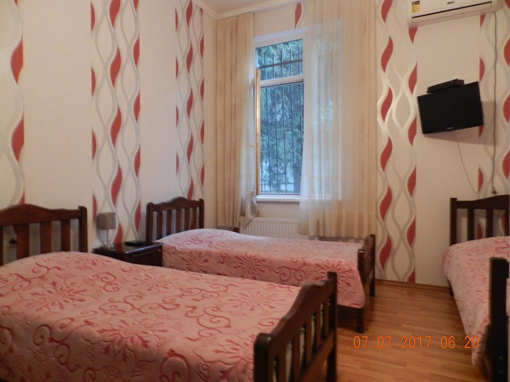 Room 404 Guest House Tbilisi Exterior photo