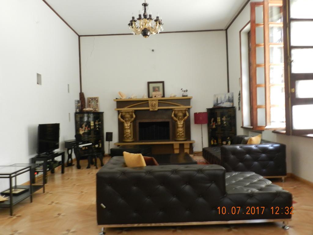 Room 404 Guest House Tbilisi Exterior photo